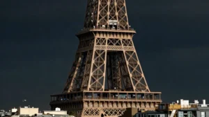 Mare Magnum | La construcción de la Torre Eiffel