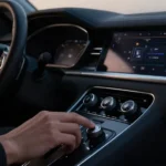 ¿Por qué los coches nuevos vuelven a llevar botones físicos?